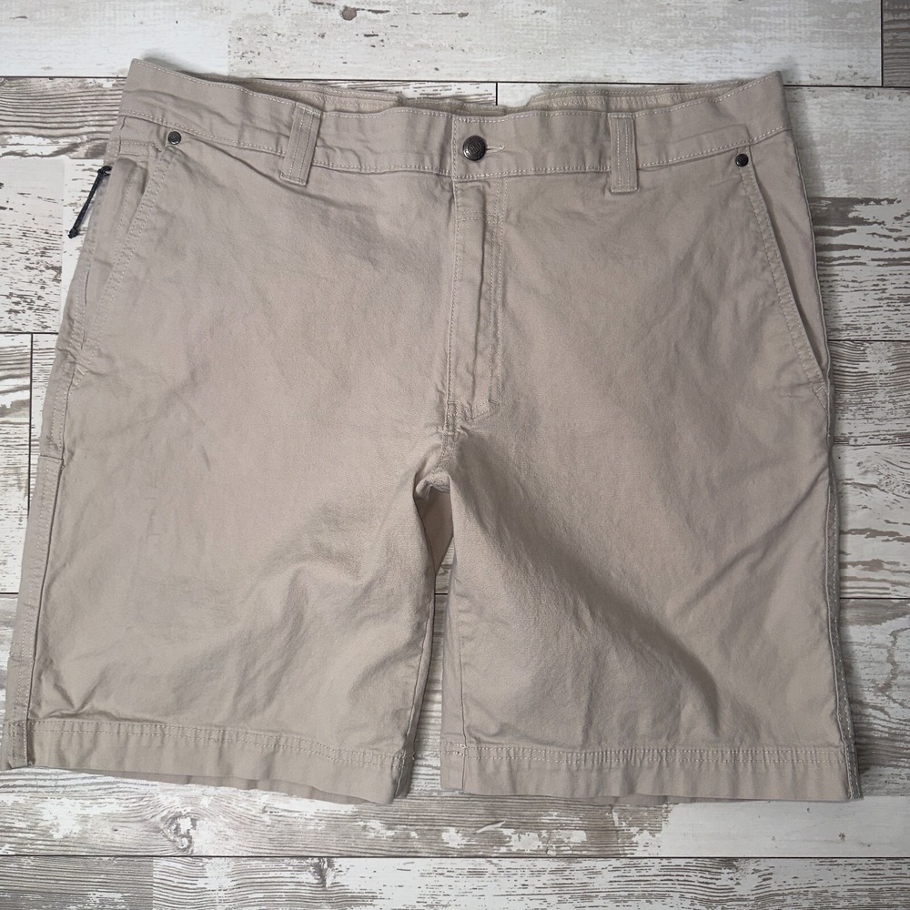 Columbia Chino Shorts Mens 38/10 Beige Solid Stretch Flex Flat Front Regular Fit